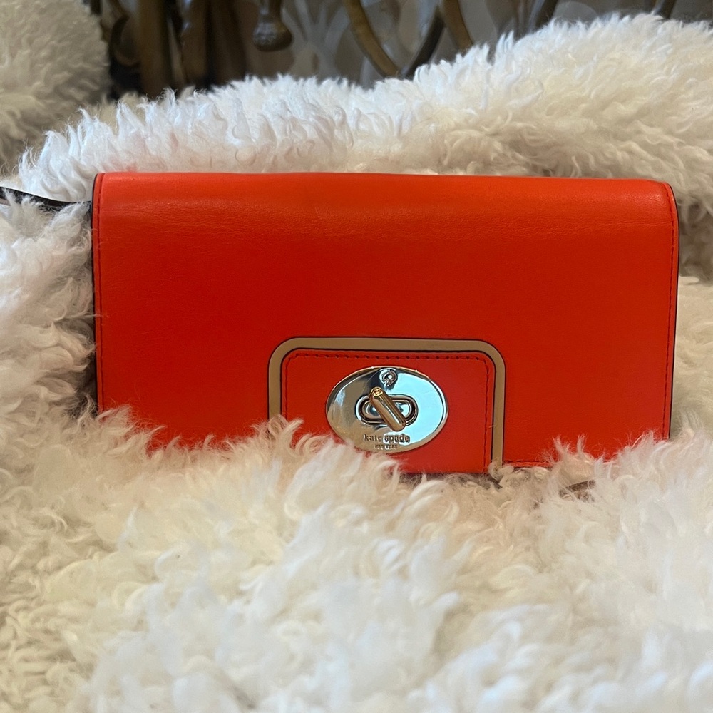 Kate Spade Vibrant Orange Wallet
